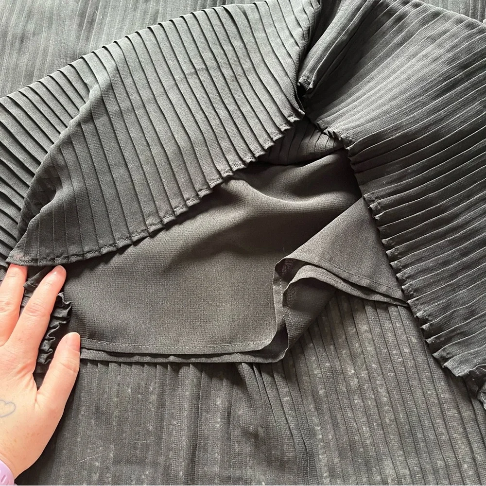 NWT Women's Able Bessie Pleated Midi Skirt size XL in Black - Picture 9 of 10